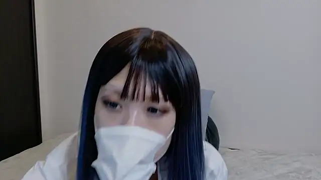 Snapshot of sarina_at chatting on 07/19/26, 09:50 sarina at online show from 07/19/26, 09:50