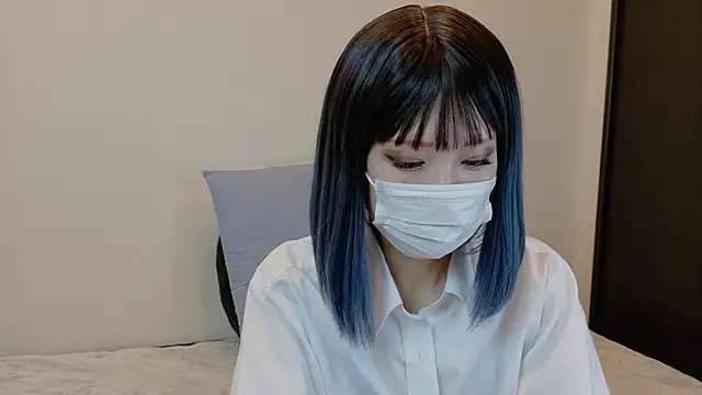 sarina at online show from 02/16/26, 09:30