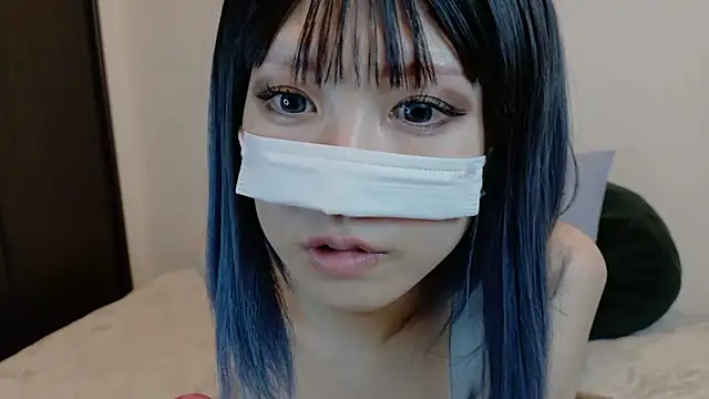 sarina at online show from 03/24/26, 04:34