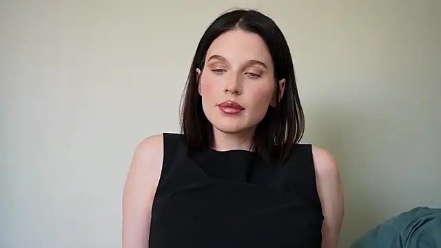 ellaa91 online show from 05/03/26, 01:15