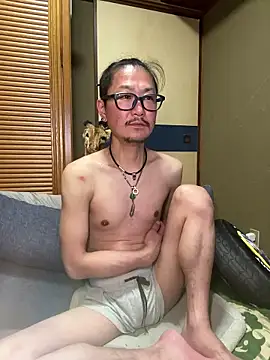 Snapshot of uta002418 chatting on 06/06/26, 04:12 uta002418 online show from 06/06/26, 04:12