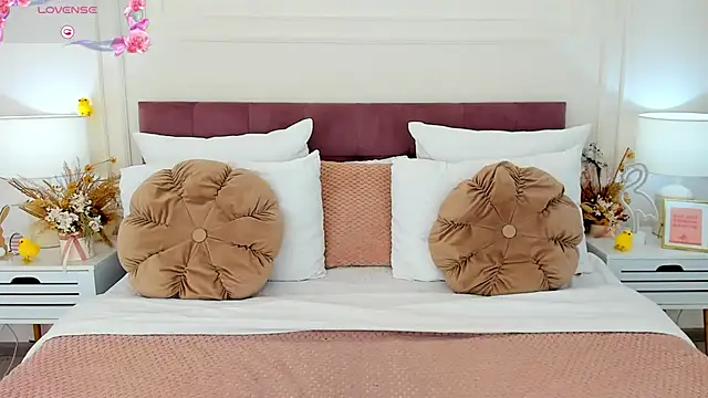 ToriSonn online show from 04/13/26, 12:20