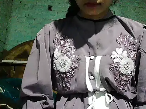 ROSE GOLDE online show from 10/28/25, 11:20