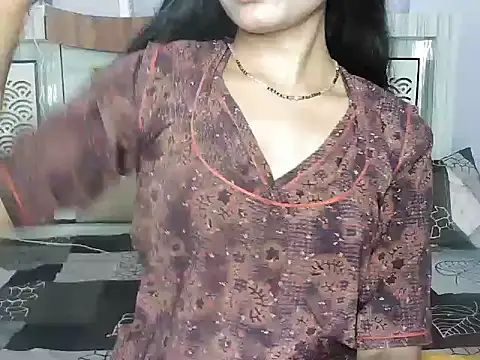 ROSE GOLDE online show from 05/11/26, 06:04