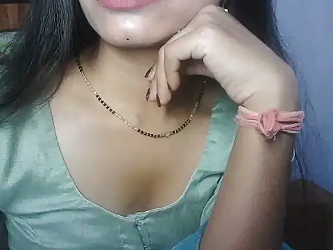 ROSE GOLDE online show from 05/17/26, 03:12
