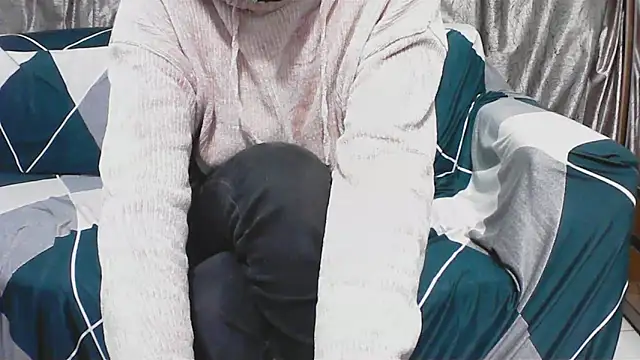 horny  couple  online show from 01/06/26, 04:55