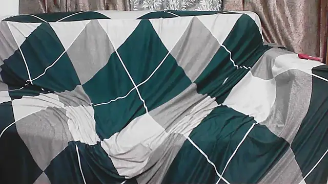 horny  couple  online show from 12/20/25, 06:33