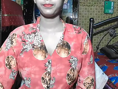 Snapshot of jui- chatting on 09/08/25, 03:22 jui- online show from 09/08/25, 03:22