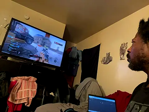 viceutk1 online show from 09/28/25, 03:46