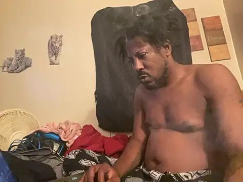 viceutk1 online show from 10/12/25, 04:47