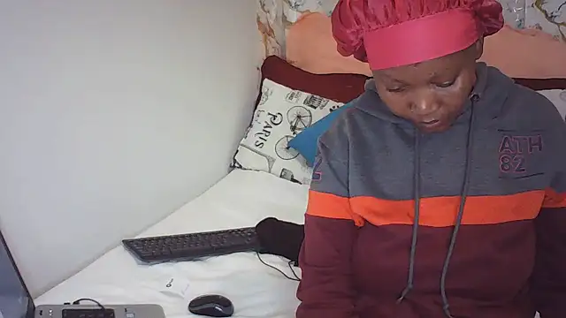 CouplesX96xx online show from 05/06/26, 06:34