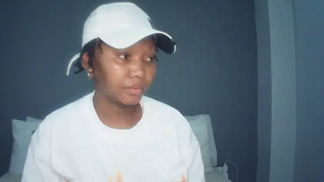 Snapshot of CouplesX96xx chatting on 04/08/26, 07:04 CouplesX96xx online show from 04/08/26, 07:04