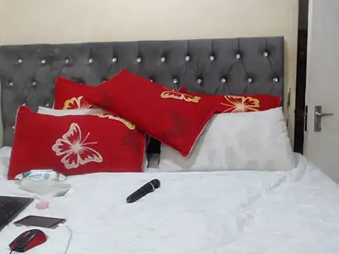 CouplesX96xx online show from 11/11/25, 10:26