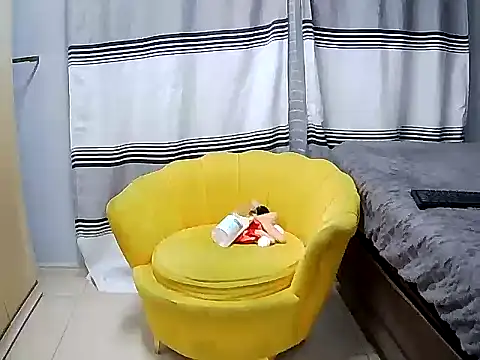 CouplesX96xx online show from 12/18/25, 09:51