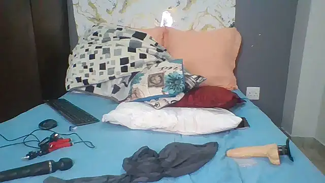 CouplesX96xx online show from 04/24/26, 12:34