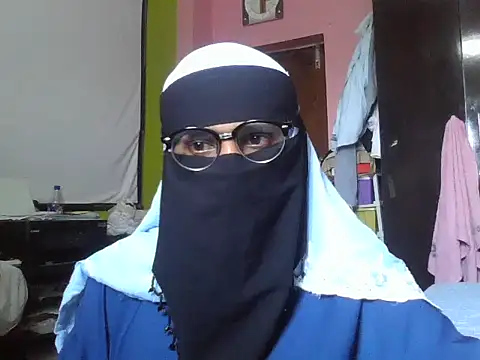Snapshot of nasrin_katoon_7 chatting on 09/10/25, 09:19 nasrin katoon 7 online show from 09/10/25, 09:19