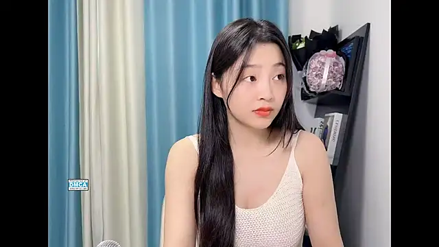Snapshot of taixi828 chatting on 10/19/25, 04:37 taixi828 online show from 10/19/25, 04:37