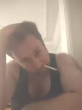 Snapshot of Batuhan3563 chatting on 12/17/25, 12:21 Batuhan3563 online show from 12/17/25, 12:21