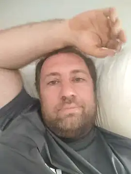 Snapshot of Batuhan3563 chatting on 09/29/25, 08:21 Batuhan3563 online show from 09/29/25, 08:21