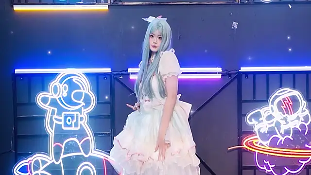 EYgirl222 online show from 09/27/25, 08:48