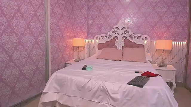 Snapshot of BabyAngel18_ chatting on 09/18/25, 11:57 BabyAngel18 online show from 09/18/25, 11:57