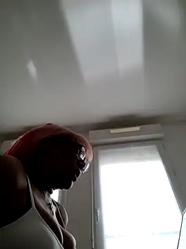 iamlalamilano online show from 04/12/26, 12:41