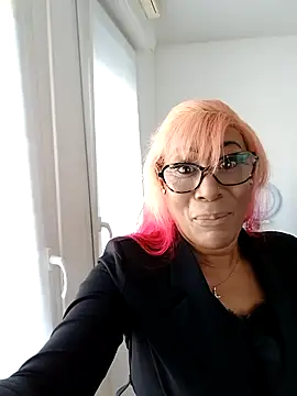 iamlalamilano online show from 04/10/26, 10:11