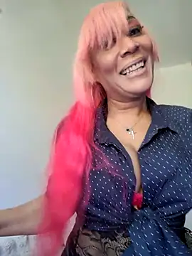 Snapshot of iamlalamilano chatting on 02/28/26, 02:28 iamlalamilano online show from 02/28/26, 02:28