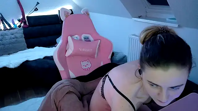 Melly4You online show from 03/12/26, 11:31