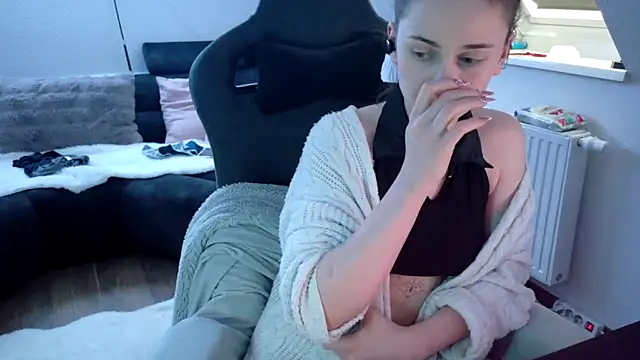 Melly4You online show from 05/19/26, 05:20