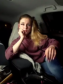 Melly4You online show from 03/29/26, 06:42