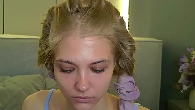 4example Chloe online show from 04/21/26, 05:14