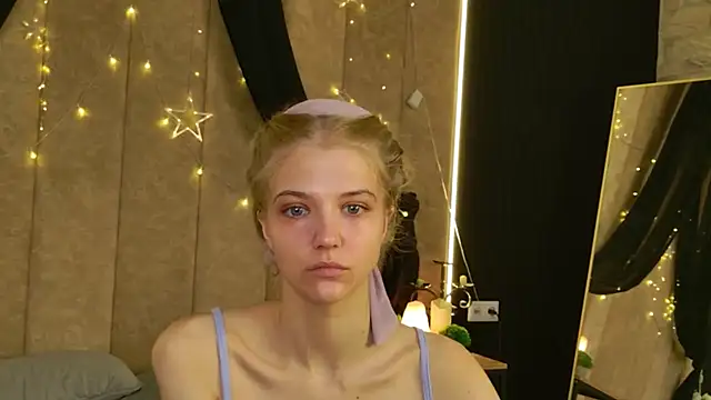 4example Chloe online show from 05/11/26, 05:09