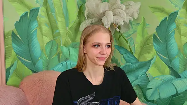 4example Chloe online show from 03/29/26, 05:42