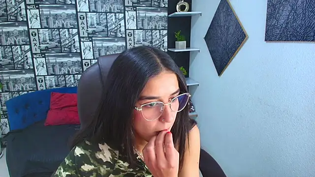 DanielaMonroe online show from 10/11/25, 08:21