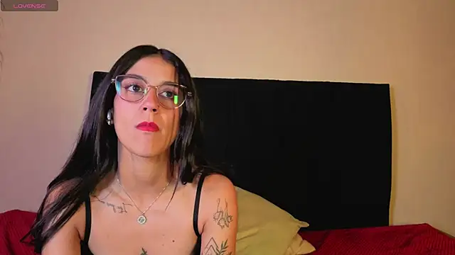 DanielaMonroe online show from 10/17/25, 09:05