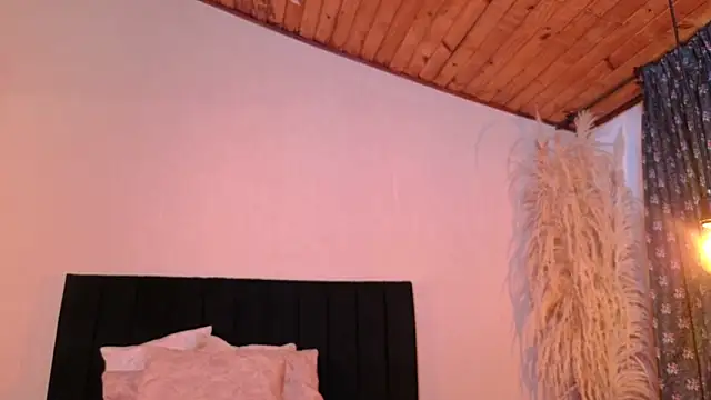 DanielaMonroe online show from 03/18/26, 09:37