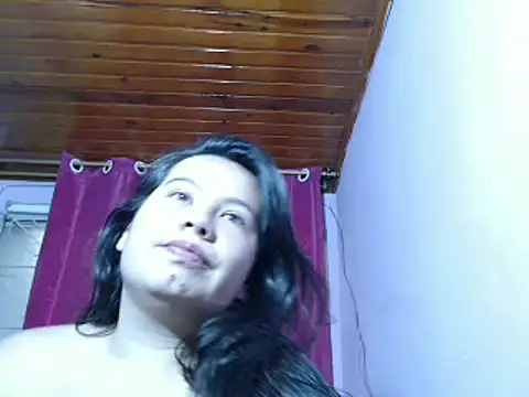 Snapshot of nina_kisslove chatting on 09/26/25, 03:52 nina kisslove online show from 09/26/25, 03:52