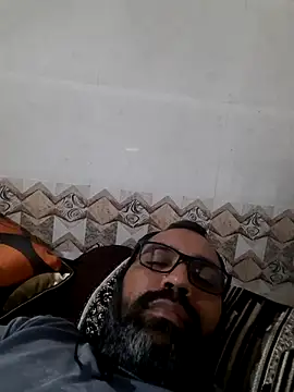 Hot-boy077 online show from 09/28/25, 11:50