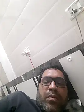 Hot-boy077 online show from 10/28/25, 05:12