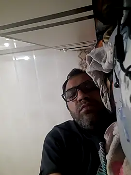 Hot-boy077 online show from 10/28/25, 05:08