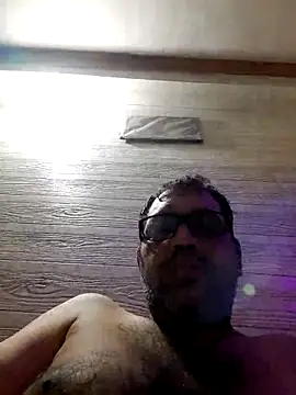 Hot-boy077 online show from 04/13/26, 01:31