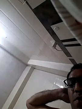 Hot-boy077 online show from 11/12/25, 04:22