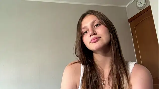 Snapshot of BreeEvett chatting on 07/15/26, 10:44 BreeEvett online show from 07/15/26, 10:44