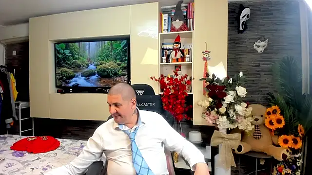 SpartacusDaddy48 online show from 05/02/26, 07:41