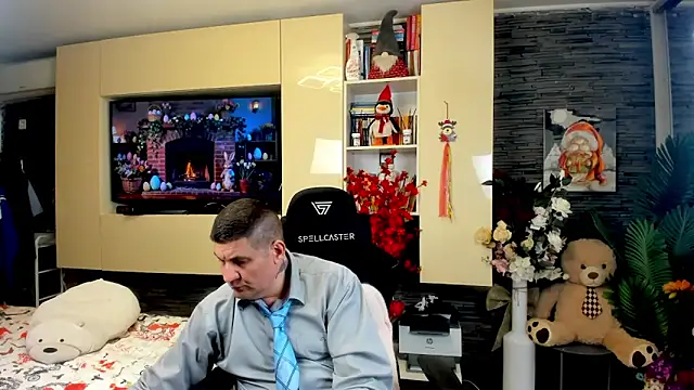 SpartacusDaddy48 online show from 04/03/26, 08:26