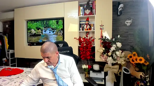SpartacusDaddy48 online show from 05/02/26, 05:56
