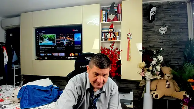 SpartacusDaddy48 online show from 04/08/26, 08:27