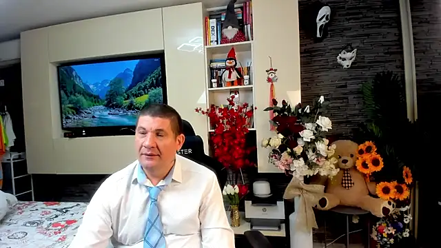 SpartacusDaddy48 online show from 05/20/26, 03:53