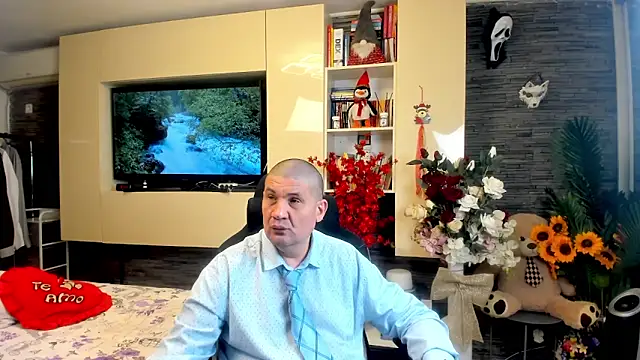 SpartacusDaddy48 online show from 04/30/26, 04:25